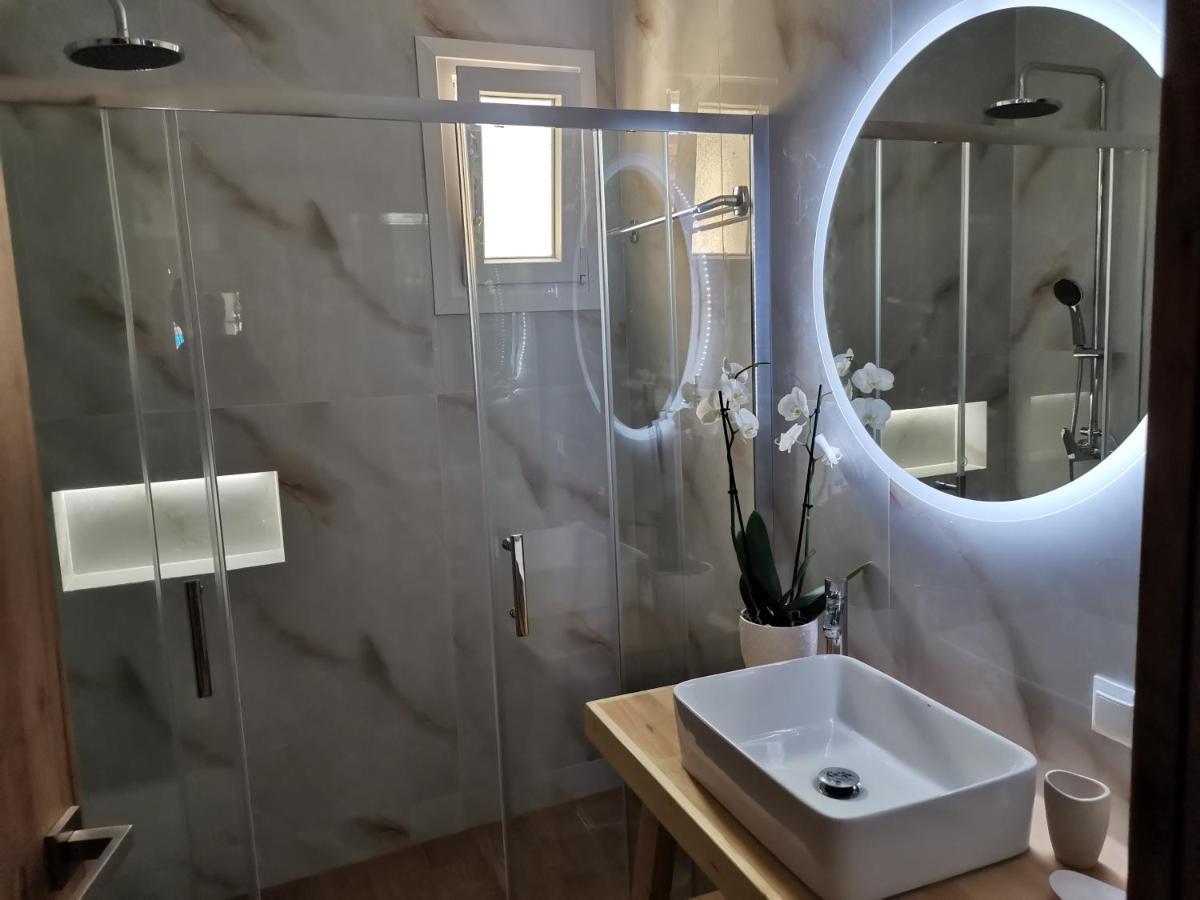 Nely'S Luxury Home 奈德里 外观 照片