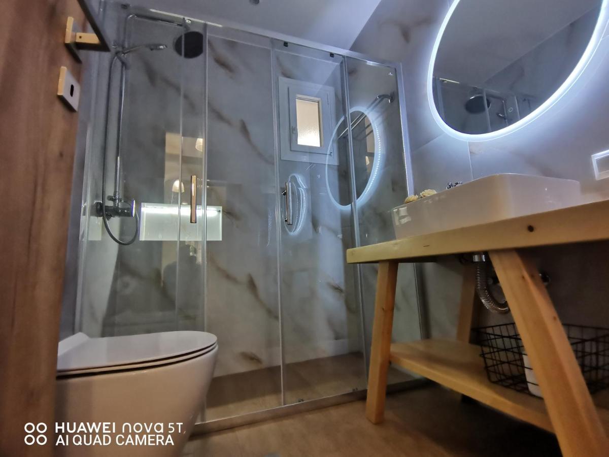 Nely'S Luxury Home 奈德里 外观 照片